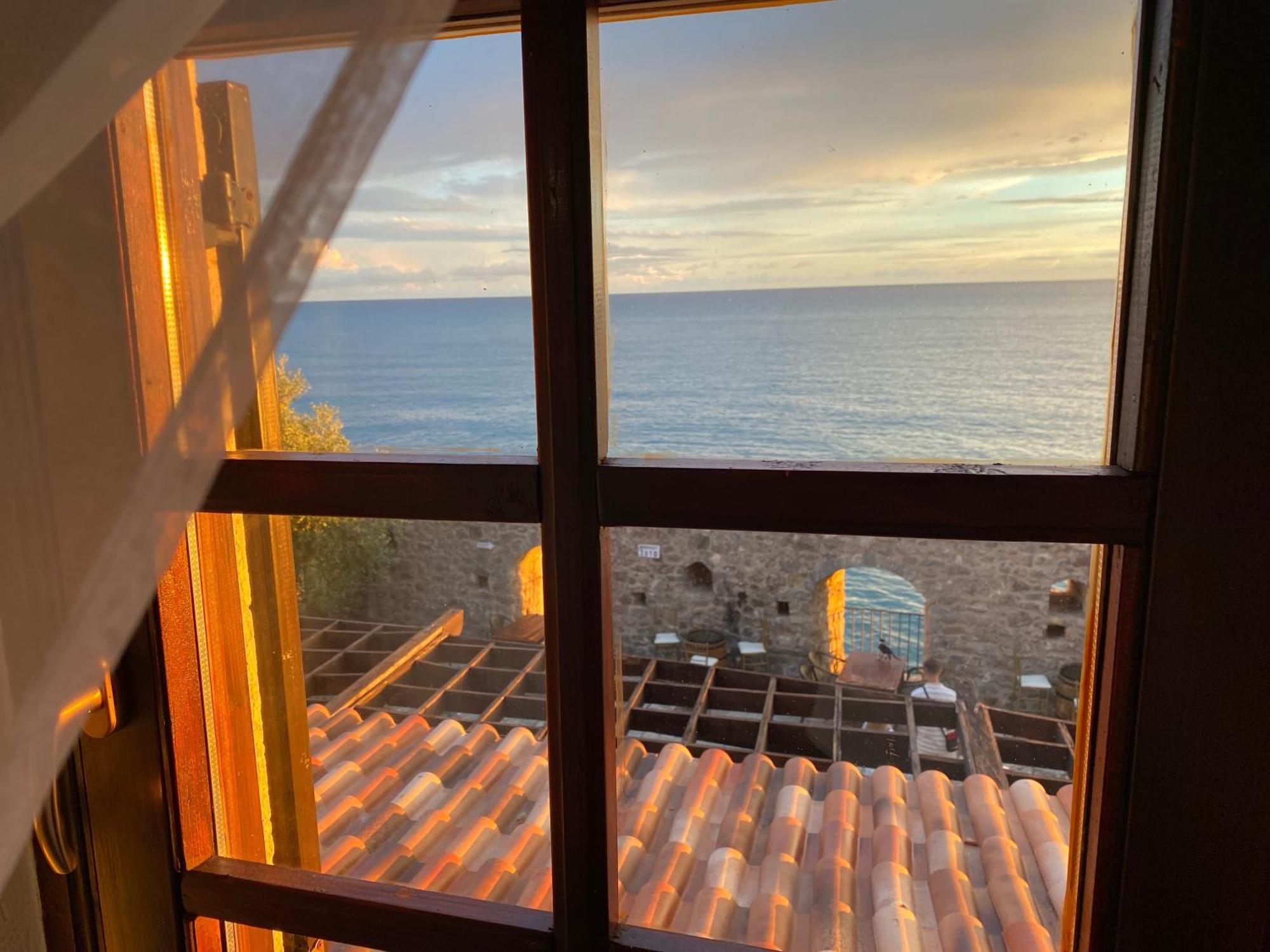 Kulla E Balshajve Hotel Ulcinj Exterior photo
