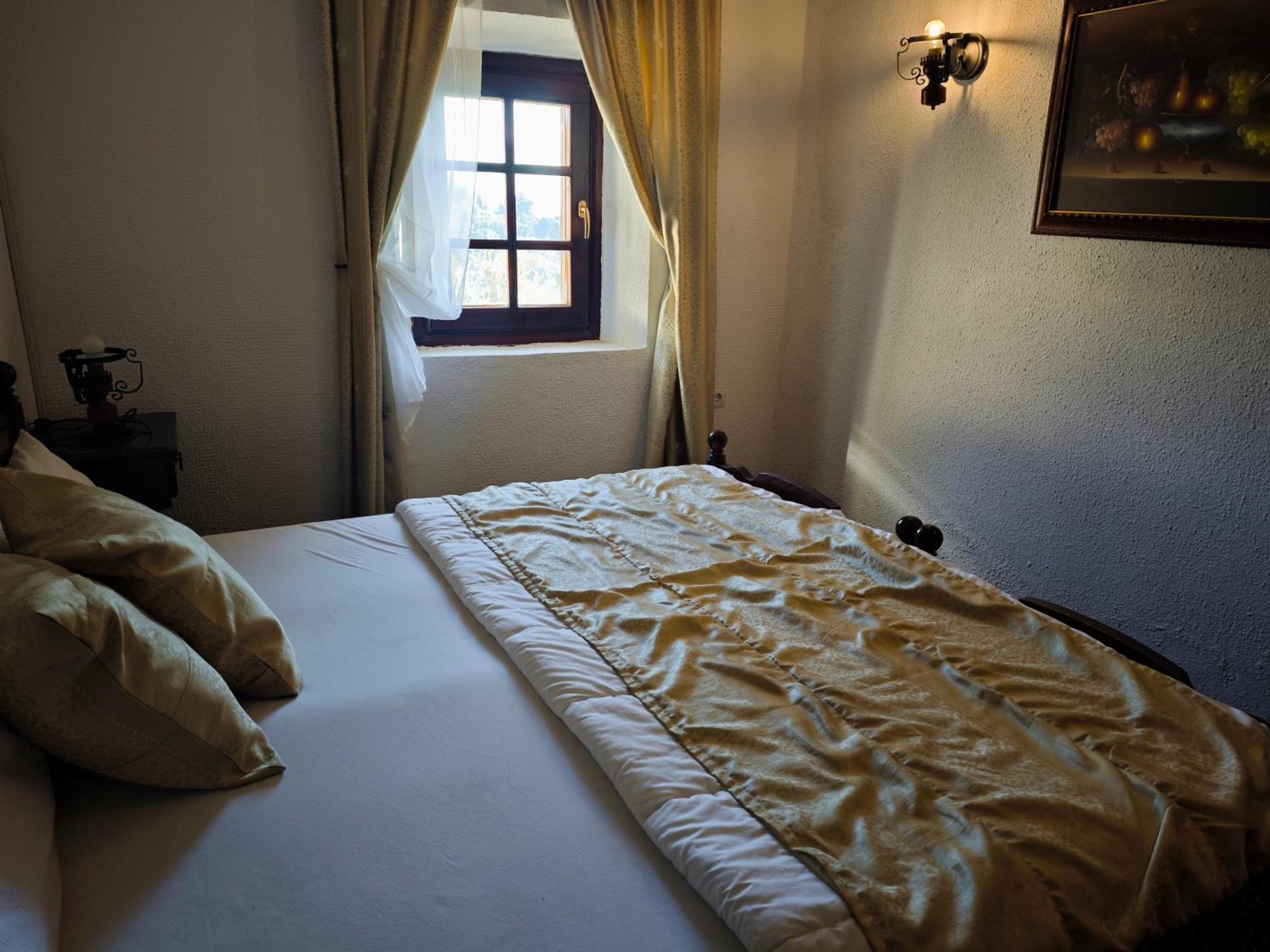 Kulla E Balshajve Hotel Ulcinj Exterior photo