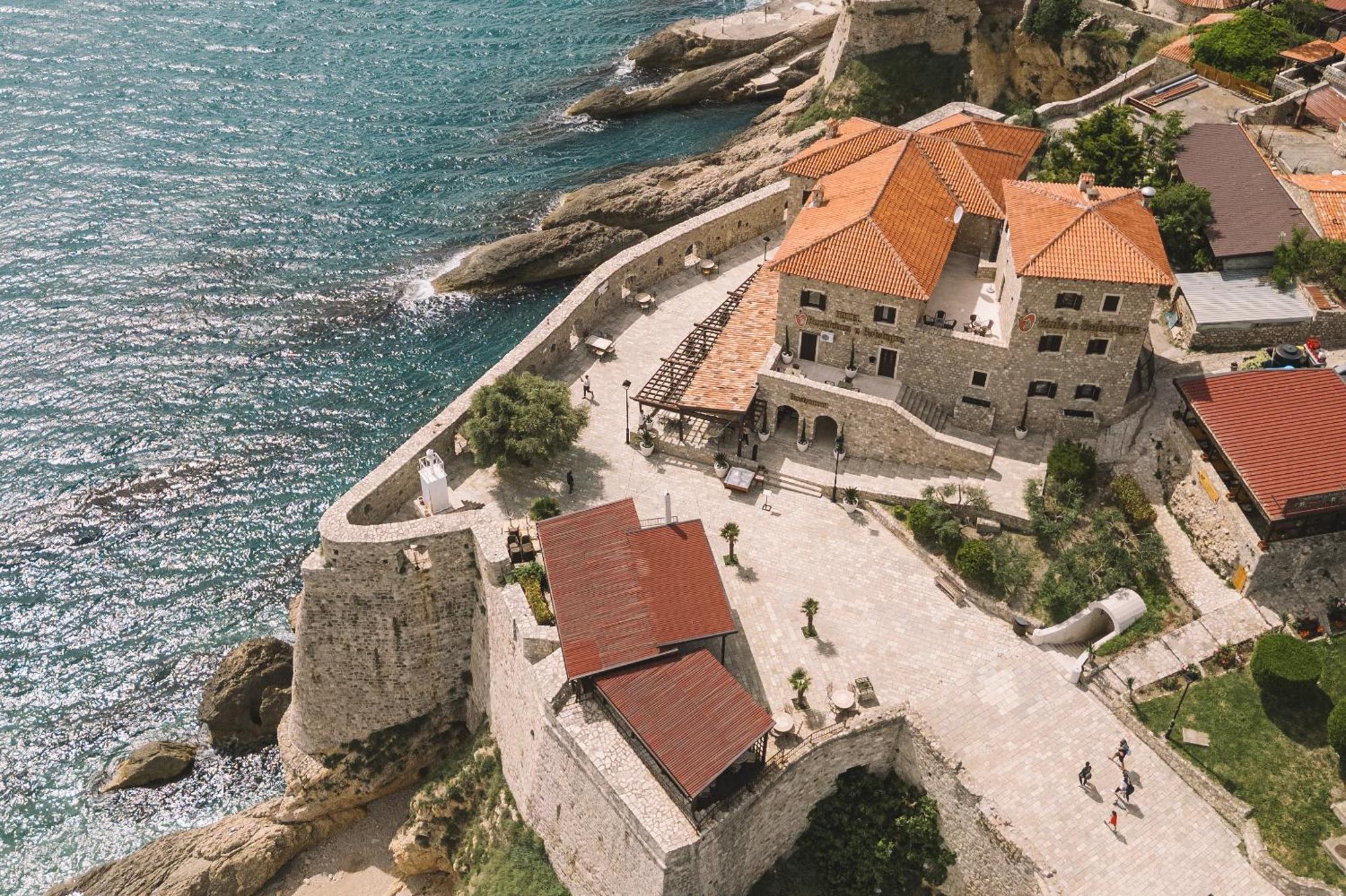 Kulla E Balshajve Hotel Ulcinj Exterior photo